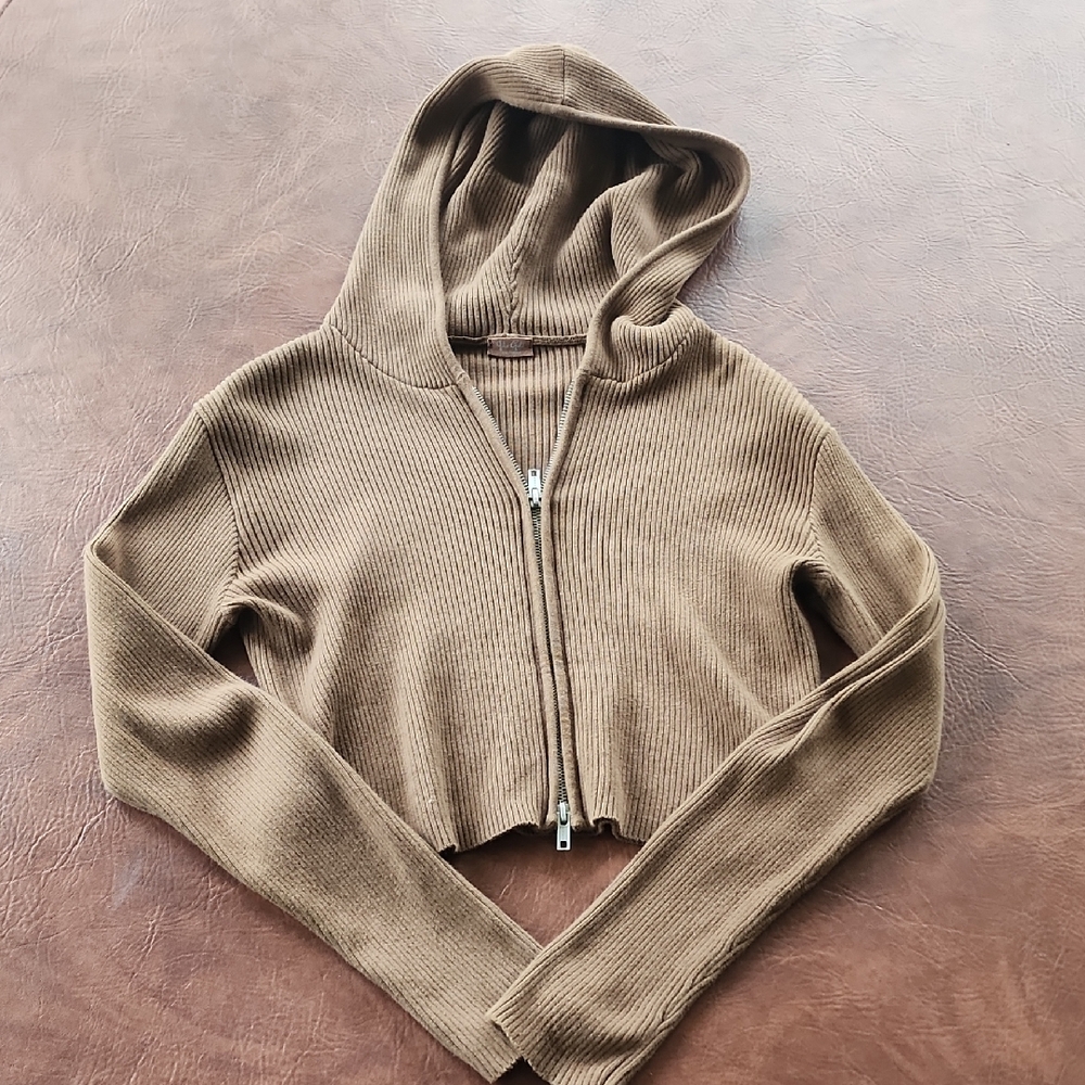 Brandy Melville Brown Ribbed Top One Size (per Usual With Brandy Melville)